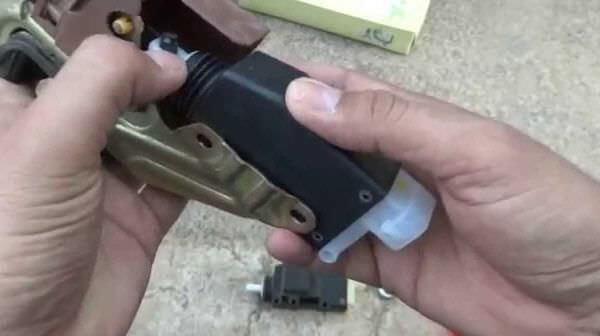 Ремонт дверных замков г. Долгопрудный