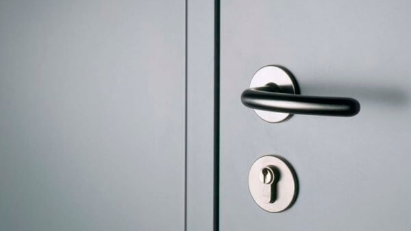 Вскрытие металлических дверей в Долгопрудном